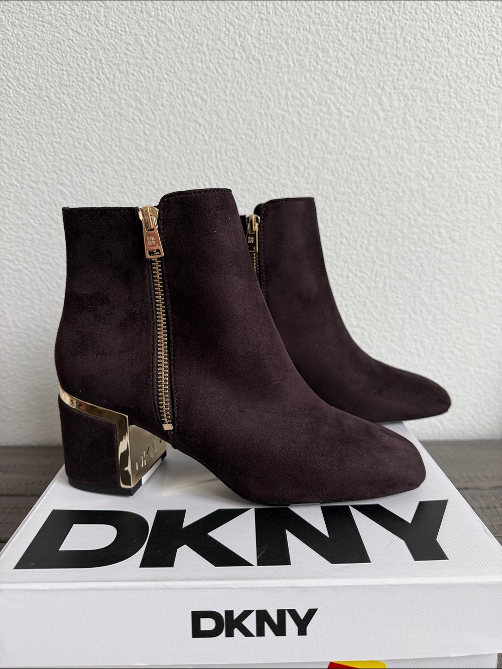 DKNY Kylah Chocolate Brown Faux Suede Ankle Booties with Side Zip NIB